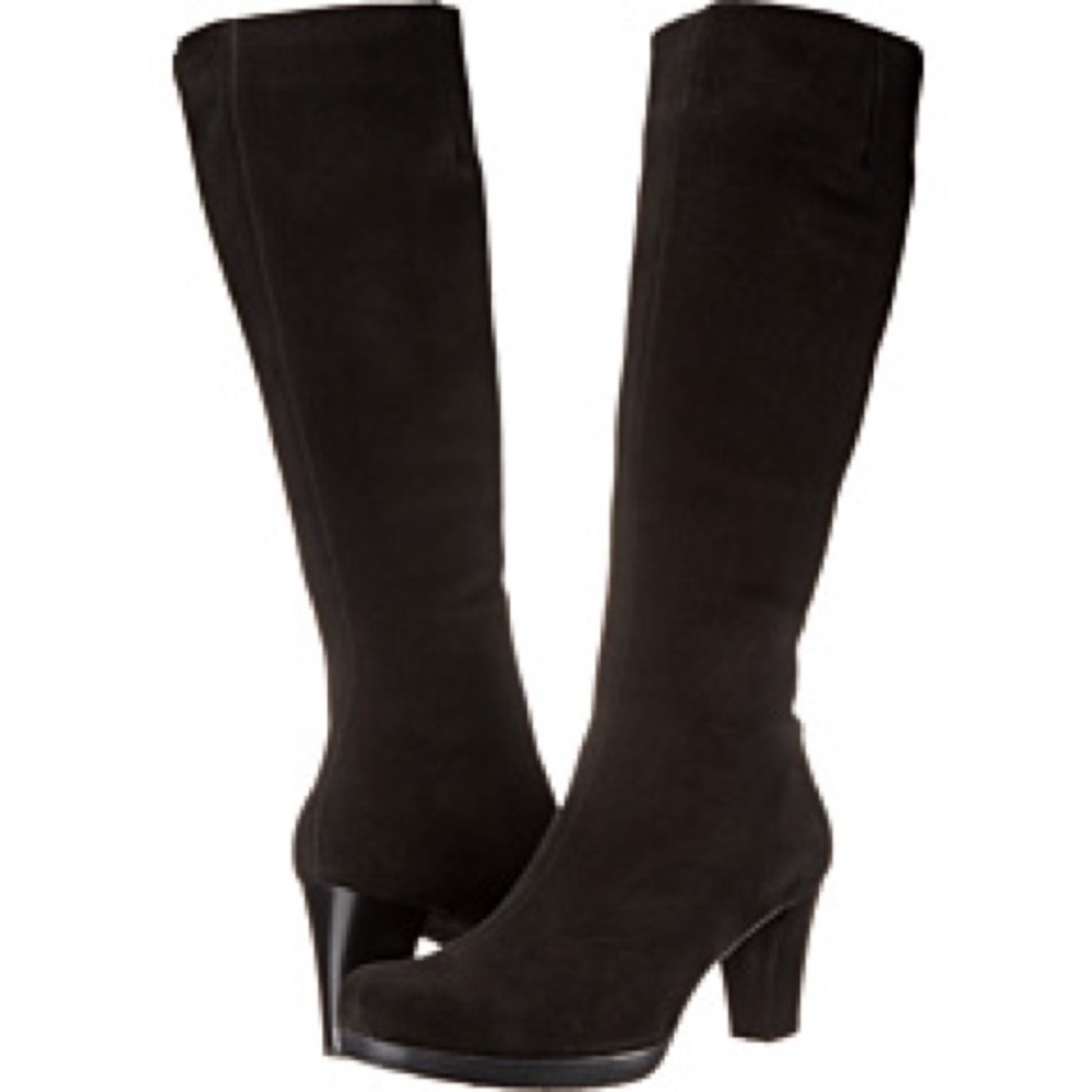 La CANADIENNE Black Heeled Boots